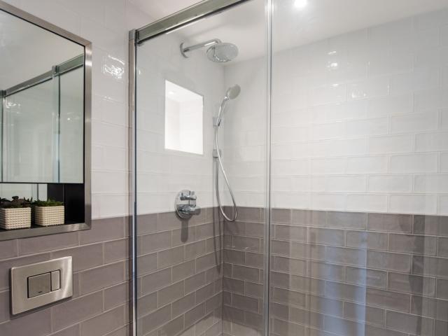 studio for rent at 25 Linden Gardens, London W2 4HH