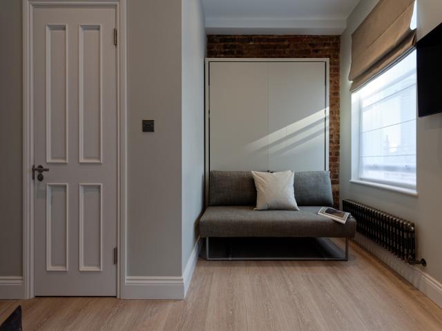 studio for rent at 37 Emperors Gate SW7 4HJ