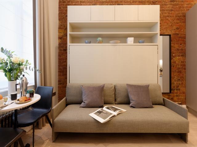 studio for rent at 37 Emperors Gate SW7 4HJ