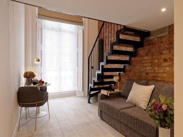 studio for rent at 71 Linden Gardens, LONDON W2 4HJ