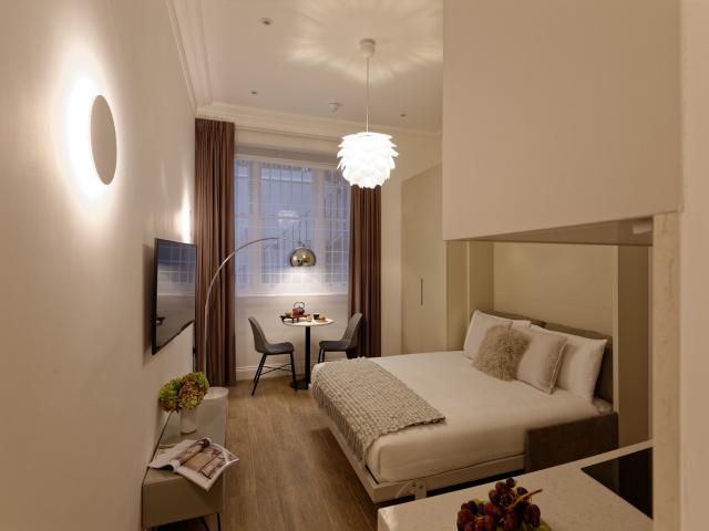 studio for rent at 71 Linden Gardens, LONDON W2 4HJ
