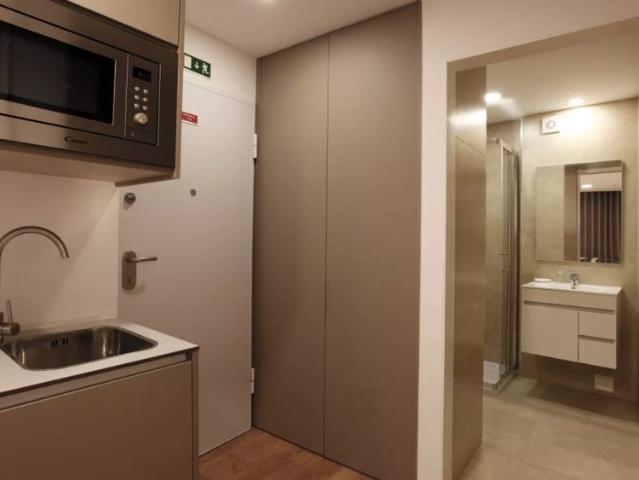 Studio for rent in Coimbra, professionals only