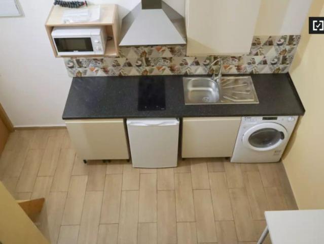 Studio for rent in Canillejas, perfect for students and professionals
