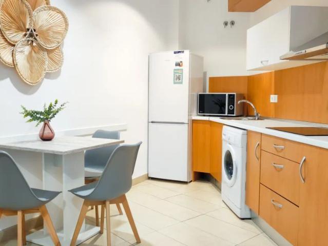 Studio for rent in Centro Histórico, bills included