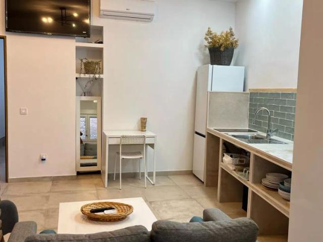 Studio for rent in Centro Histórico, some bills included