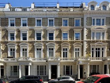 studio for rent in Clanricarde Gardens, London