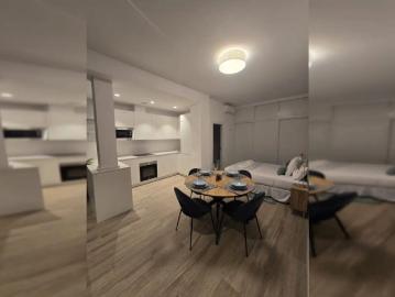 Studio for rent in Cuatro Caminos, bills included