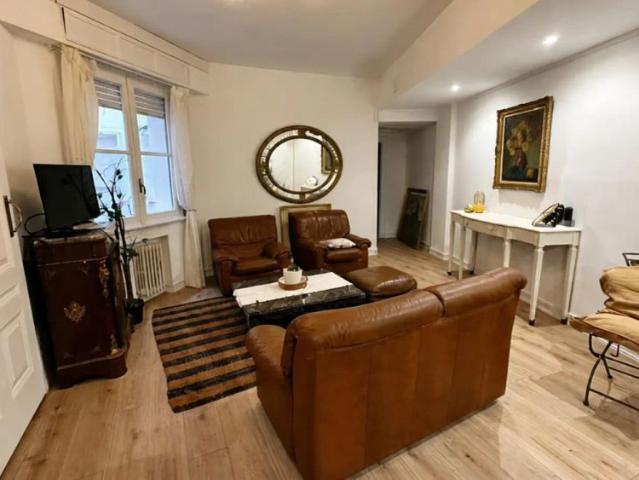 Studio for rent in Abando, bills included, couples allowed