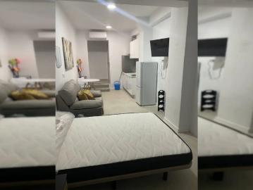 Studio for rent in Alicante, couples allowed