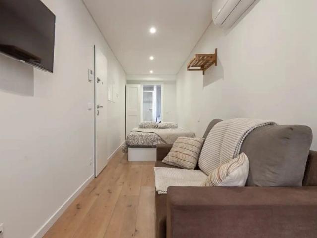 Studio for rent in Aveiro, bills included