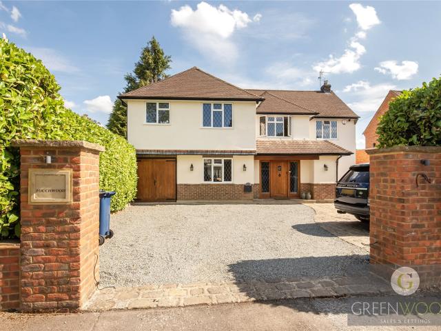 studio for rent in Garners Close, Gerrads Cross
