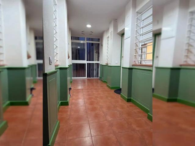 Studio for rent in Embajadores