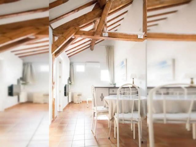 Studio for rent in Embajadores, Madrid