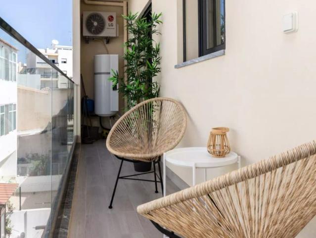 Studio for rent in Faro, bills included