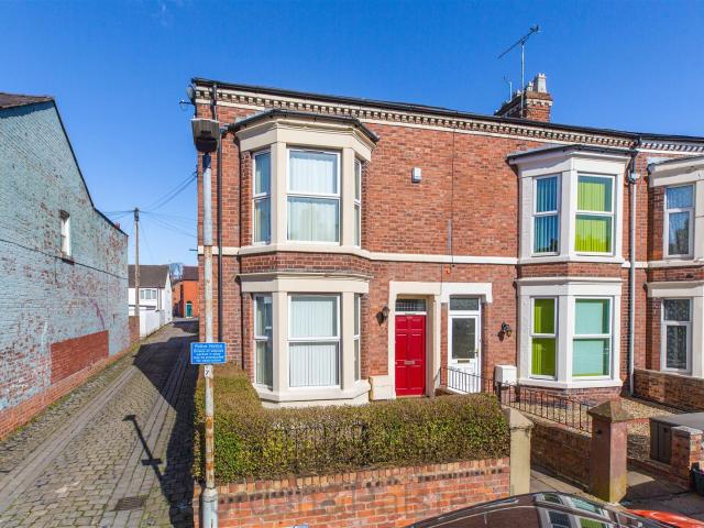 studio for rent in Flat 1, 66 Gladstone Gladstone Road, Chester, Cheshire, CH1 4BY