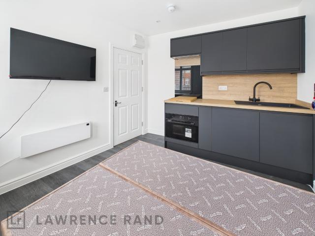 studio for rent in Flat 3, 106a Victoria Road, Ruislip, HA4 0AL
