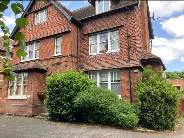 Studio for rent in Furzedown, London