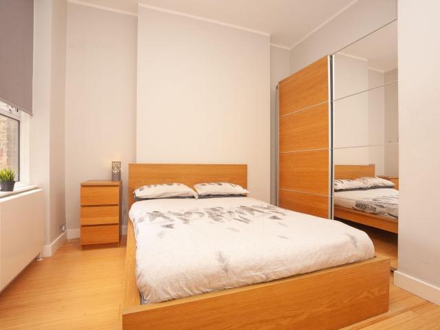 studio for rent in Kingsgate Place, London