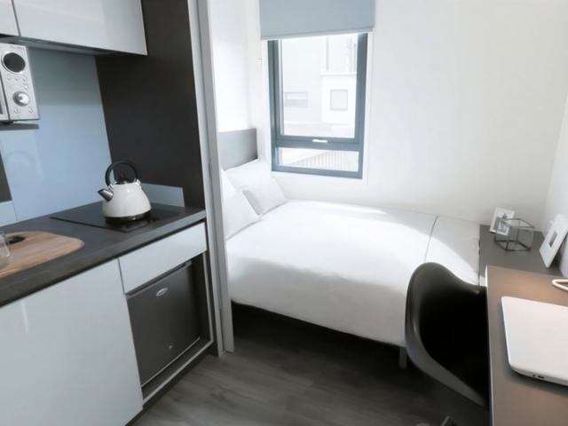 Studio to rent on Holloway Road, London