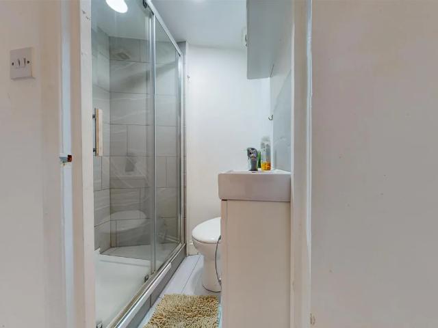 studio for rent in HARROW ROAD, KENSAL GREEN, London