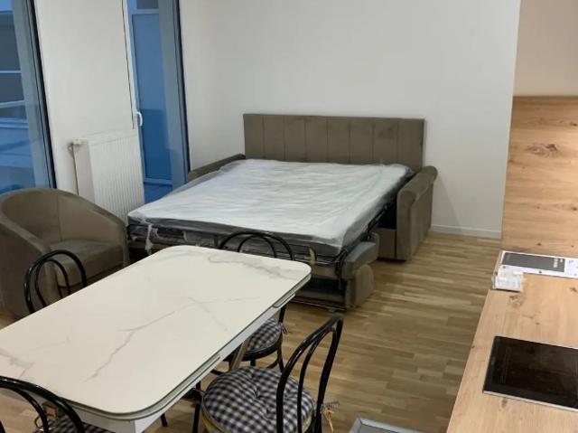 studio for rent in ISSY LES MOULINEAUX 92130