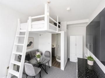 studio for rent in Oriental Place, Flat 9, Brighton