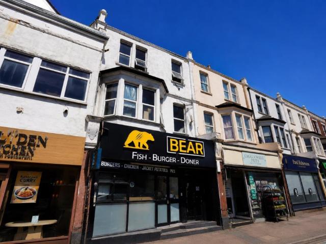 studio for rent in London Road, SS0 9LG