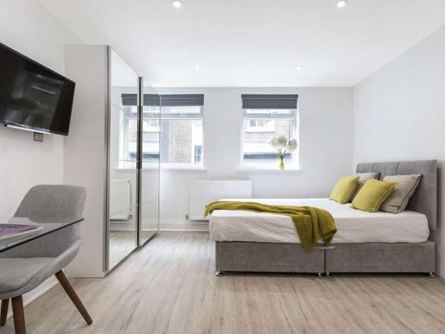 Studio for rent in Lancaster Gate, London