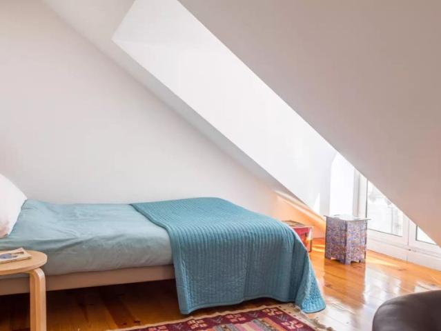 Studio for rent in Lisbon, all bills included