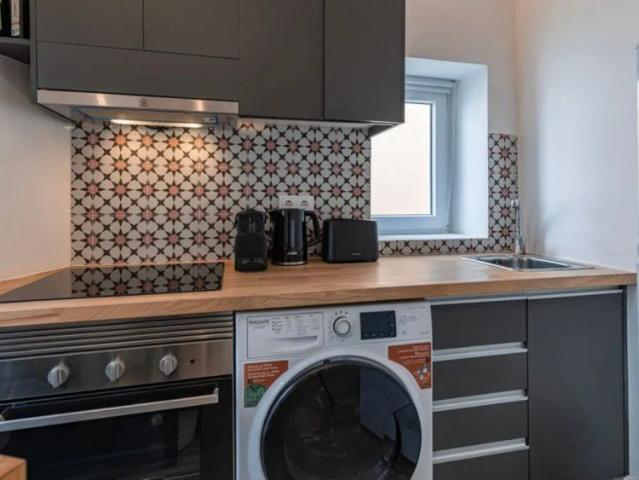 Studio for rent in Lisbon, bills included