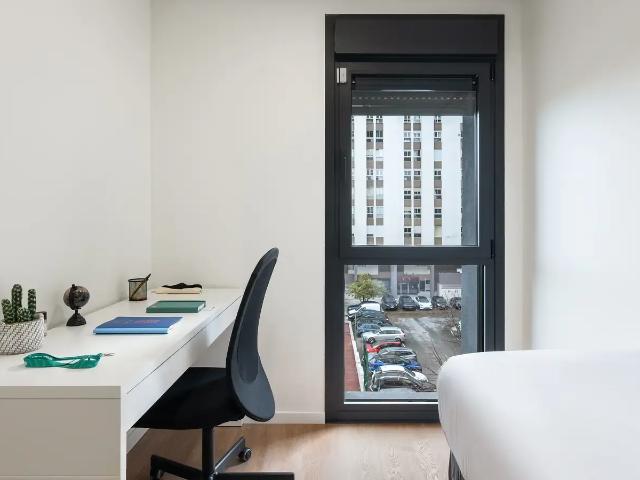 Studio for rent in Lisbon, bills included