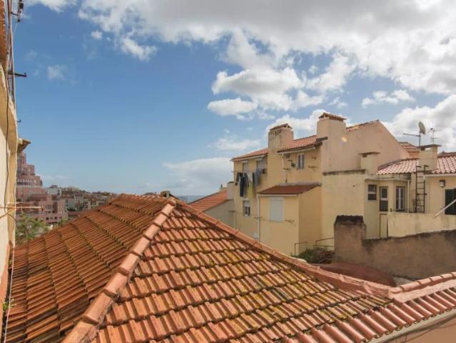 Studio for rent in Lisbon bills included