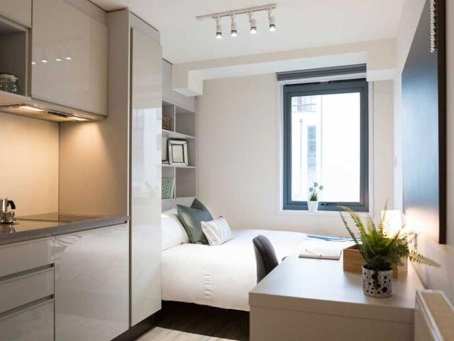 Studio to rent on Market Road, London