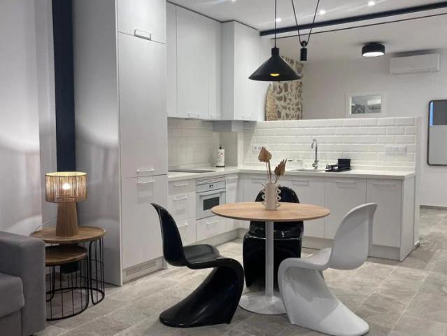 Studio for rent in Santa María, Cádiz, bills included
