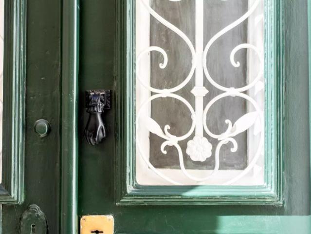 Studio for rent in Setúbal, bills included