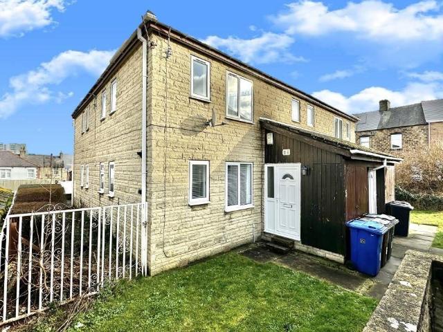 studio for rent in Shaw Lane, S70 6EJ