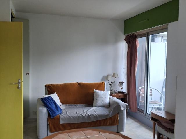 studio for rent in ST MAURICE 94410