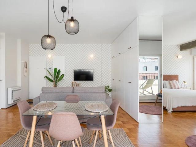 Studio for rent in Porto