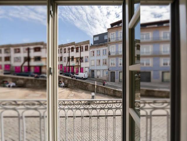 Studio for rent in Porto