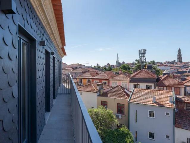 Studio for rent in Porto