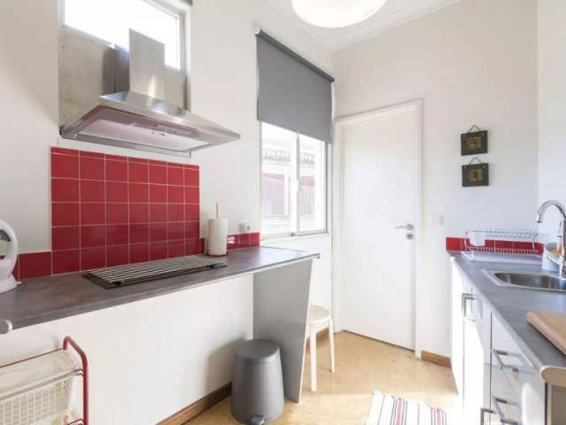 Studio for rent in Porto, all bills included