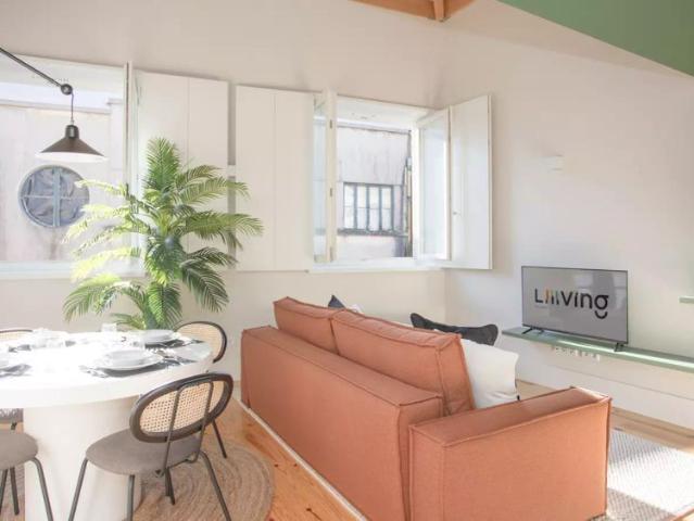 Studio for rent in Porto, bills included