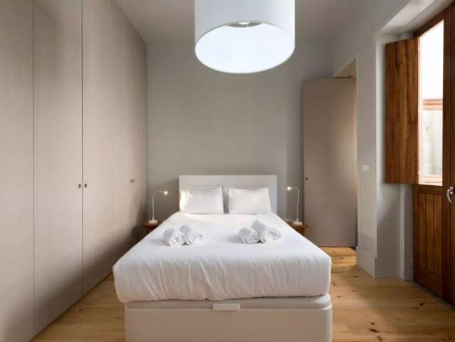 Studio for rent in Porto, bills included