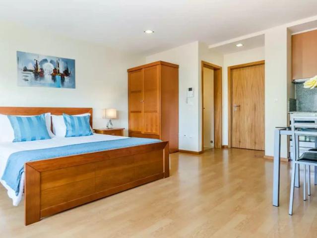 Studio for rent in Porto, bills included
