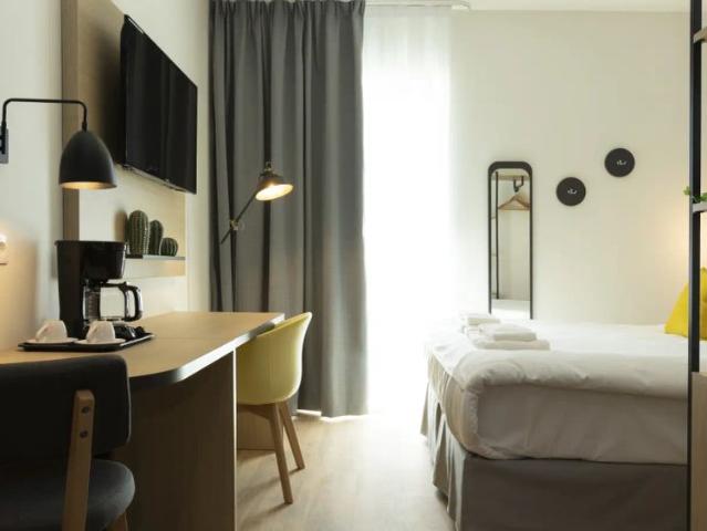 Studio for rent in Porto, bills included