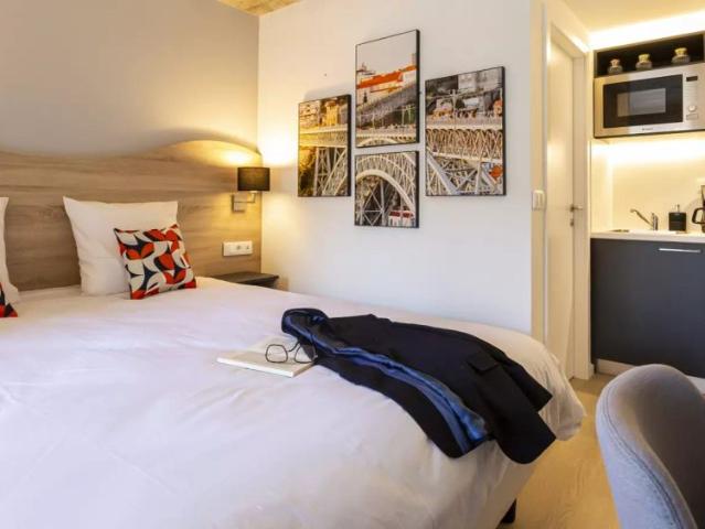 Studio for rent in Porto with all bills included