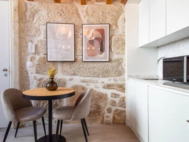 Studio for rent in Porto with all bills included