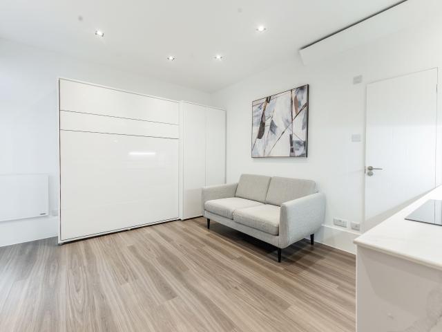 Studio for Rent in Princes Gate | Foxtons