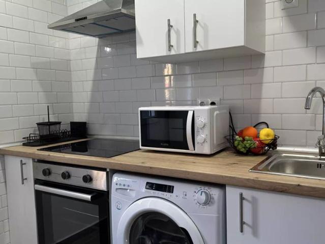 Studio for rent in Puerta Bonita, Madrid, no internet available