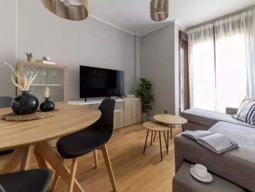 Studio for rent in Rejas with pet allowance